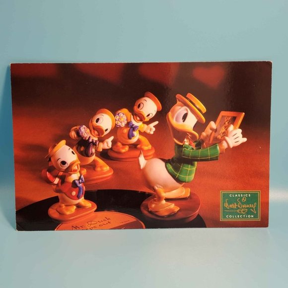 Walt Disney Classics Collection Post Cards Lot of 50 6x4 and 9x6 - Picture 3 of 10